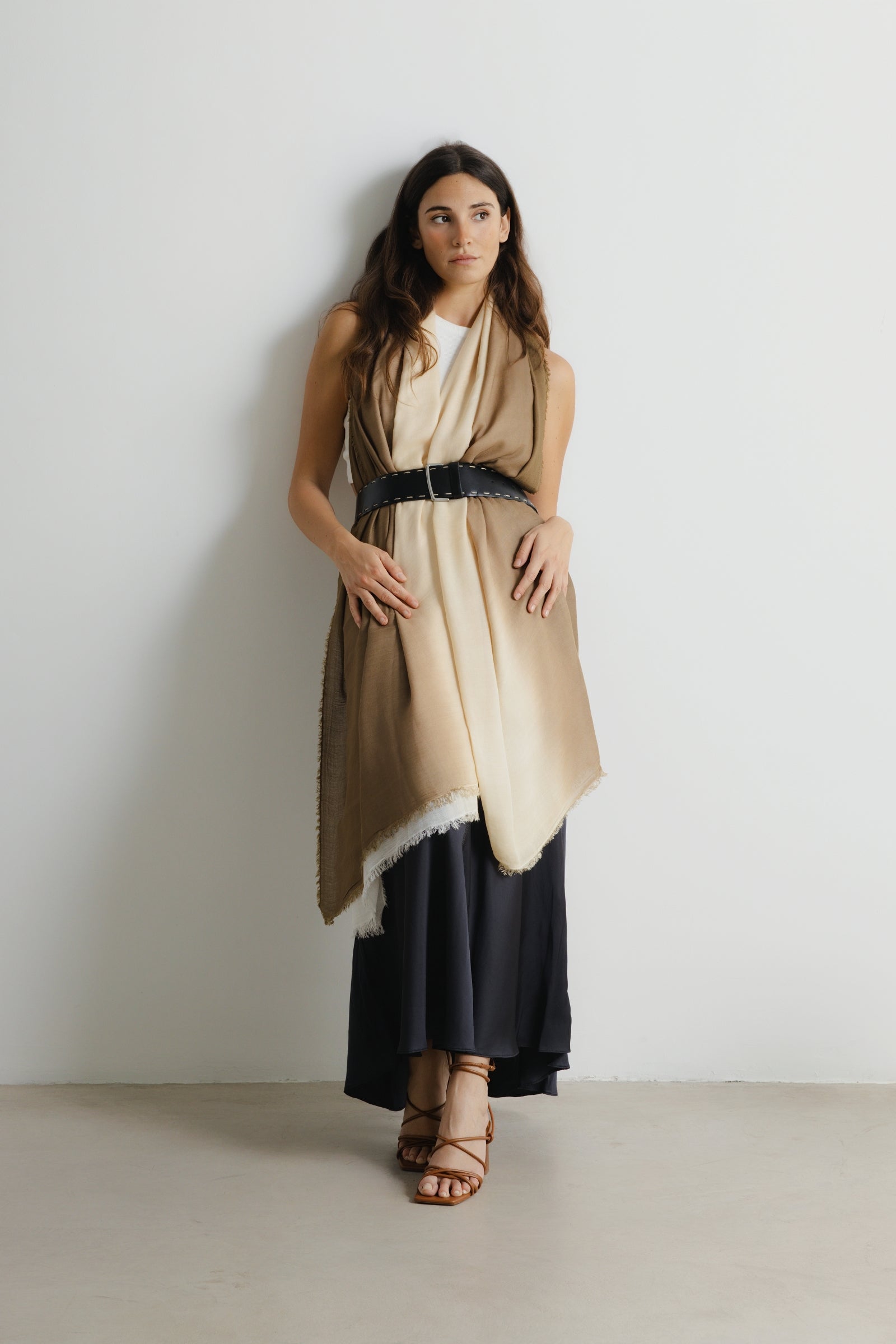 ATLAS - Versatile Scarf Wrap Beige Brown - Oaani